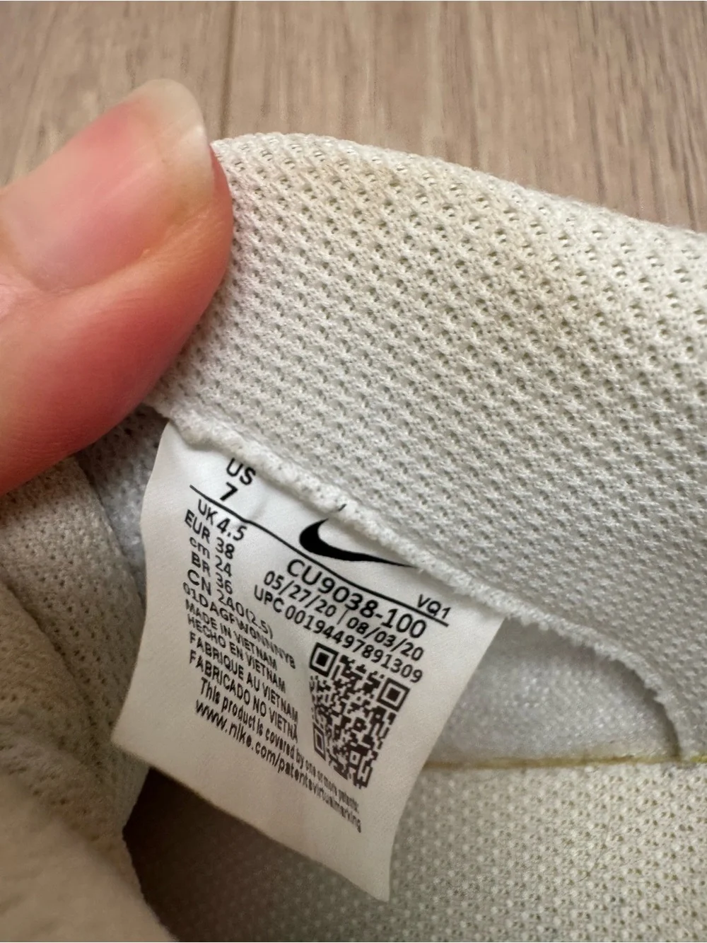 Nike court royale Women's White Low-Top Leather Sneakers